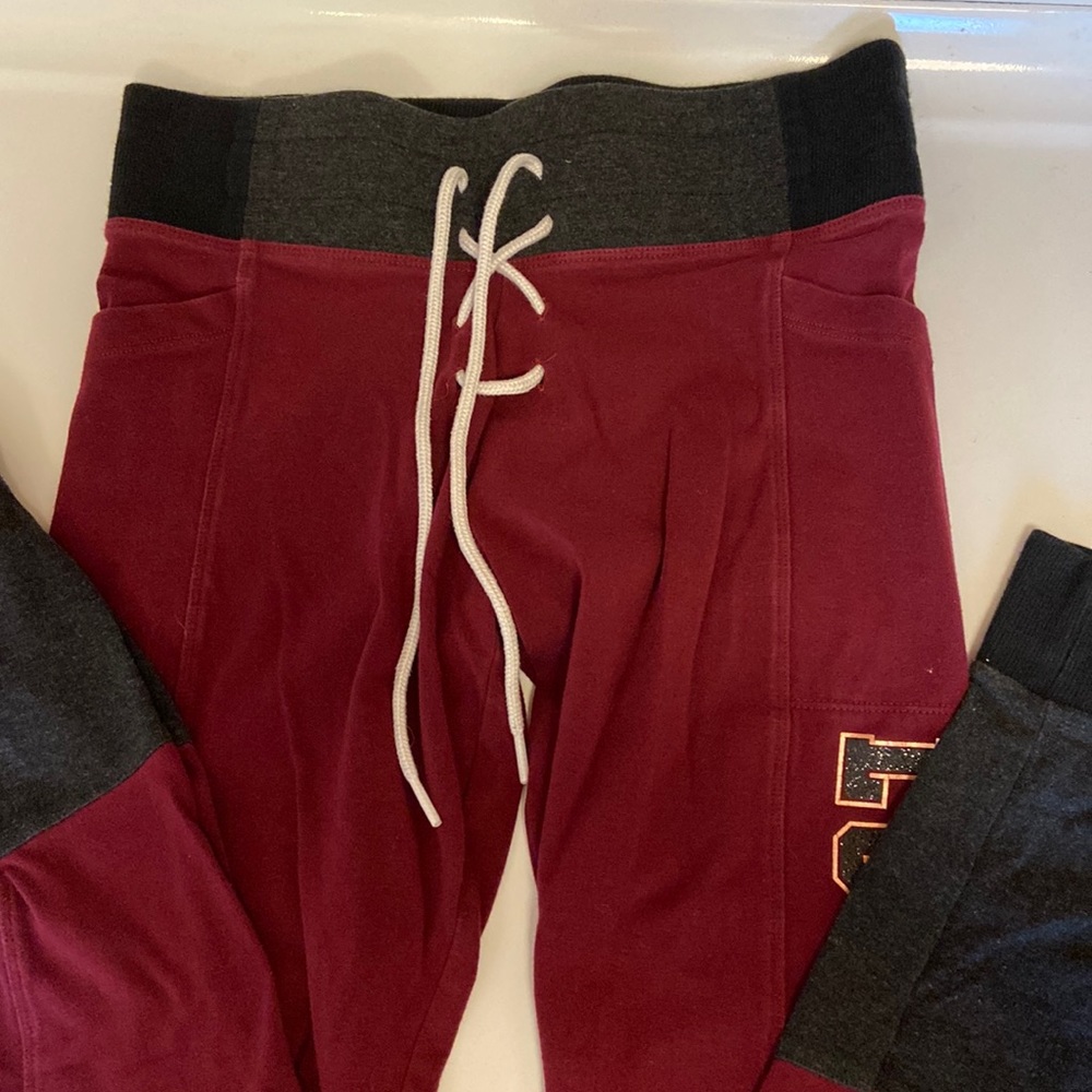 Pink sweatpants Small